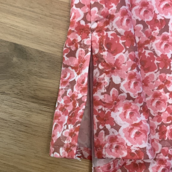 NWT! Women’s Button-Down Floral Tank - Size M - Picture 7 of 8